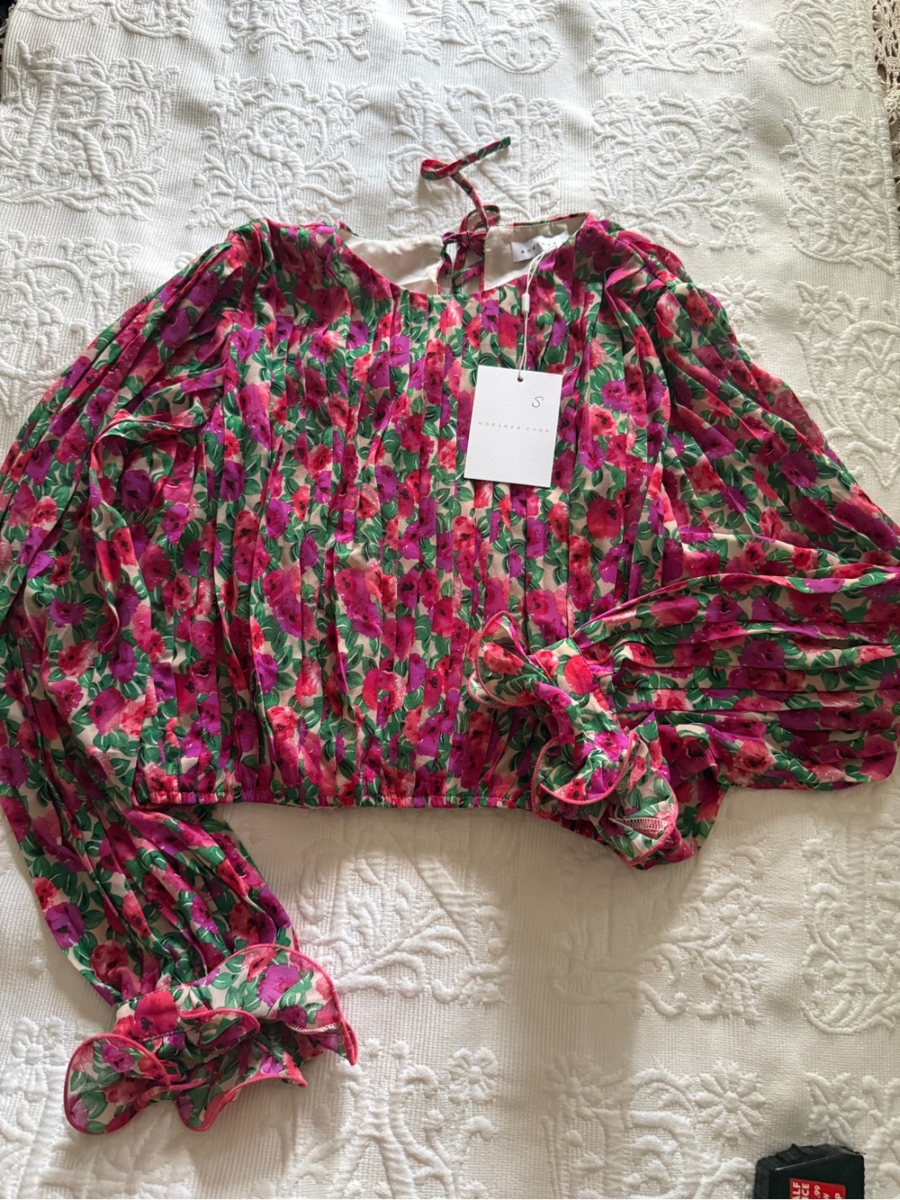 Endless Rose Crop Pleated Bubble Top Size S NWT